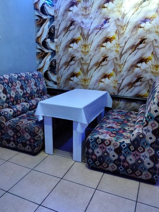 Продается диван и стол