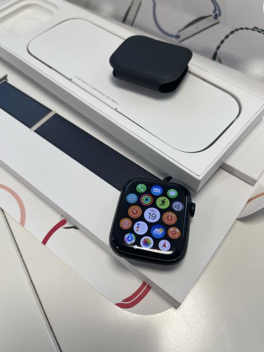 Apple Watch Series 9 – 45 мм, алуминий