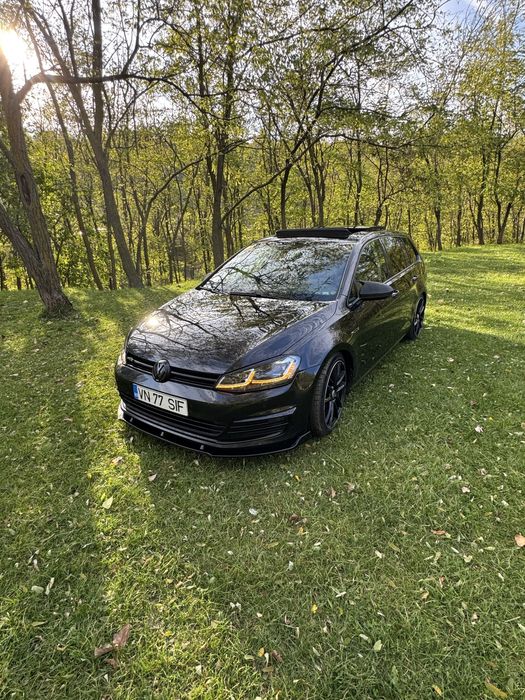 Volkswagen VW Golf / Golf 7 / 1.6 tdi / panoramic / break / UNICAT