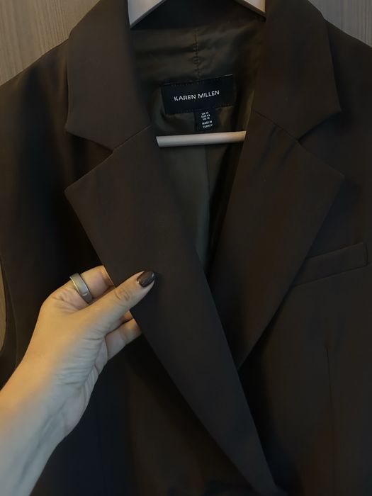 Нов вълнен елек на Karen Millen