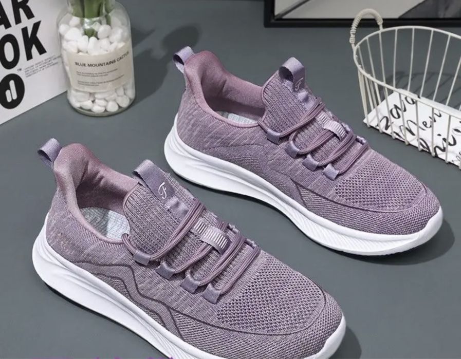 Продам кроссовки