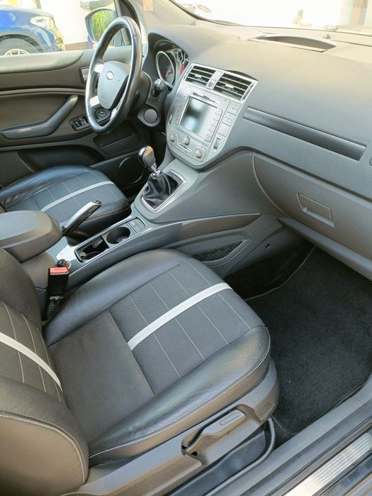 Ford Kuga 2009, (4x4)