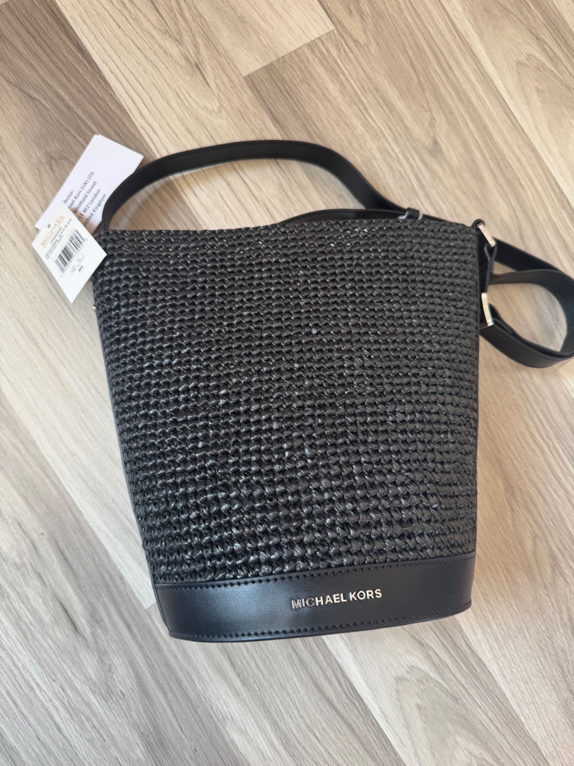 Чанта тип bucket Michael Kors
