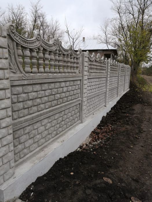 Placi și stâlpi pentru garduri beton de bune. Transport Vaslui ,Iasi