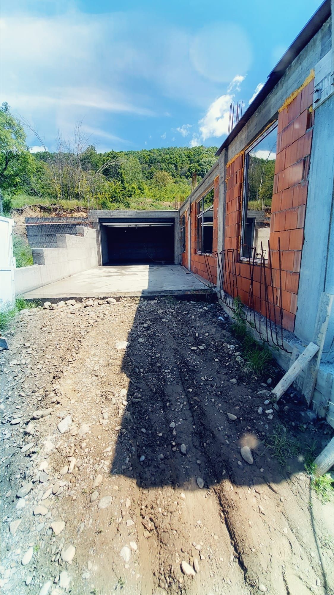 Inchiriez spatiu service, depozitare, birouri strada Sudeaua