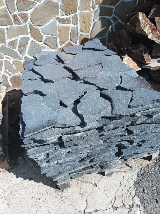 Piatră naturală transport si montaj oiunde in tara