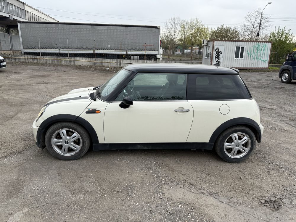 Vând Mini cooper