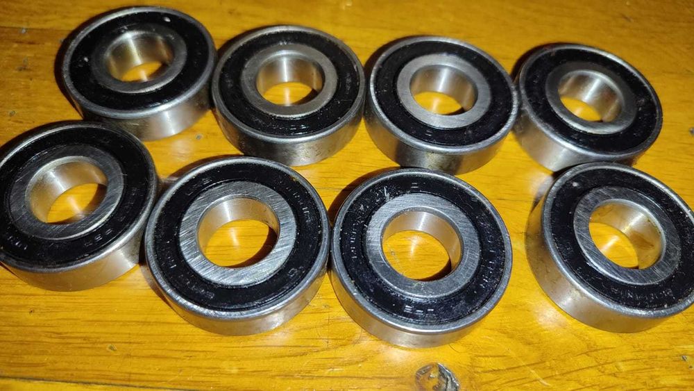 Rulmenți noi 6203 RSR