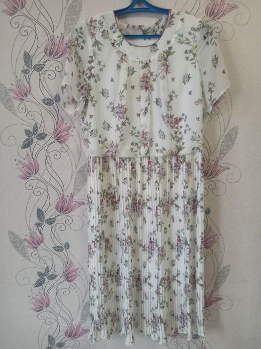 Продам женскую одежду