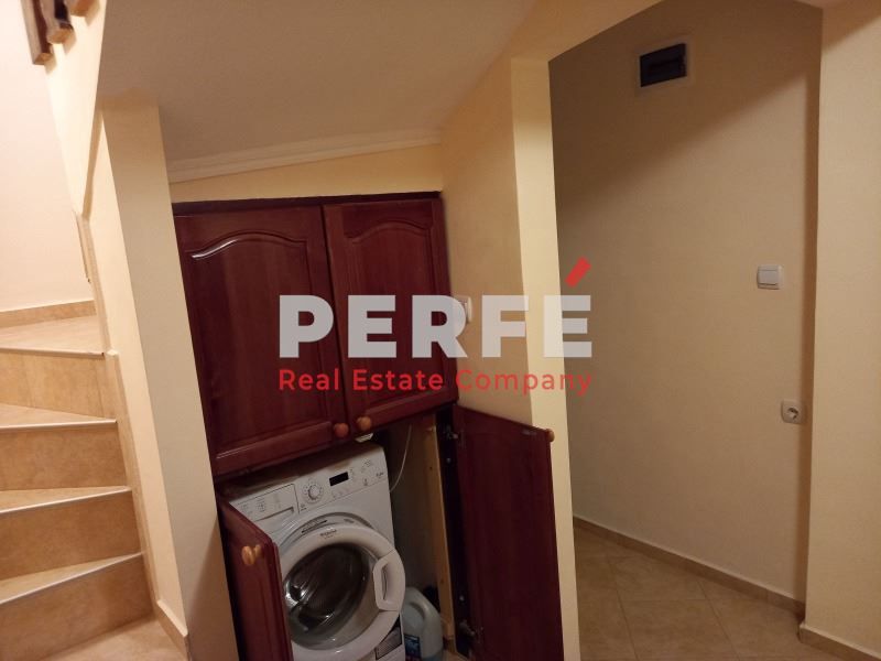 Продава се Къща в с. Равадиново, Област Бургас - 189 кв.м за 1477 €/кв.м - Снимка #9