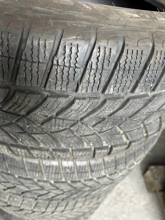 Vand 4 Anvelope iarna GOODYEAR 235x55 R19  M+S