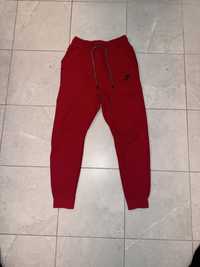 Pantaloni Nike Tech Rosii