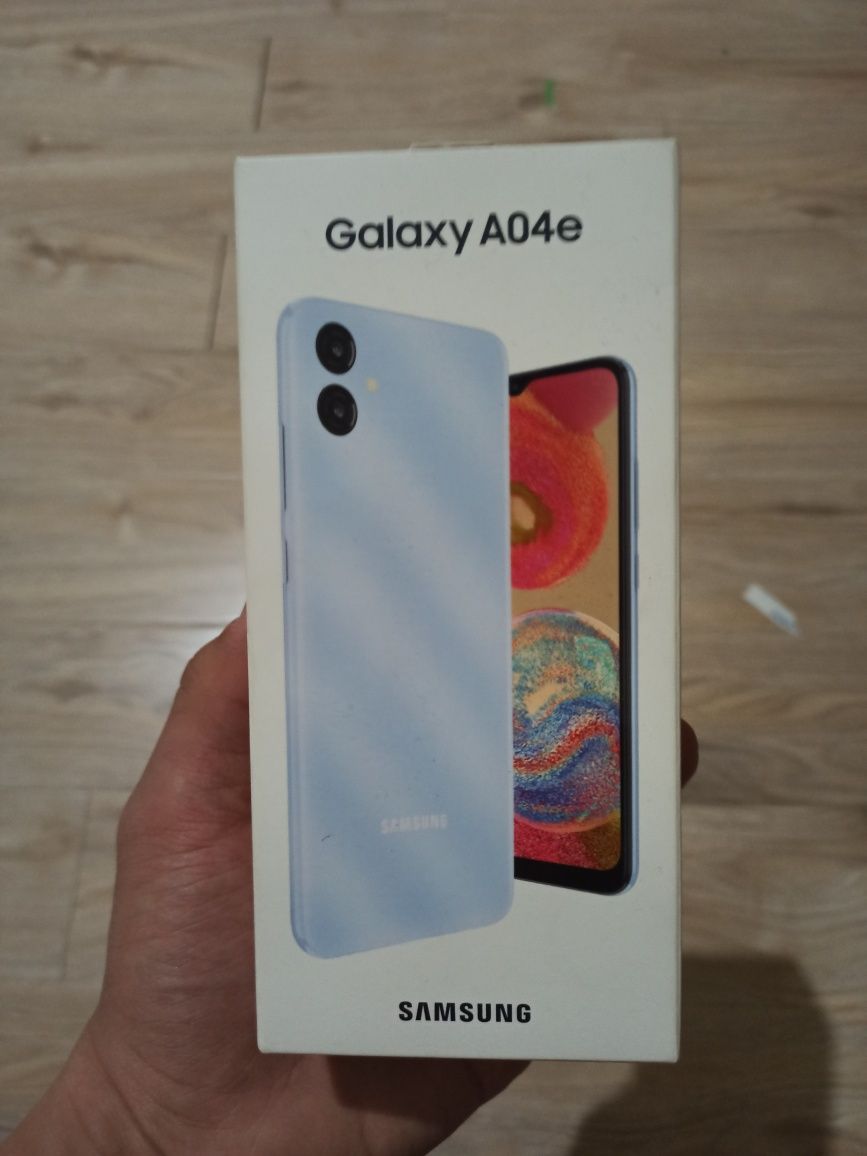 Samsung Galaxy A04e yengi ochilmagan. SROCHNA