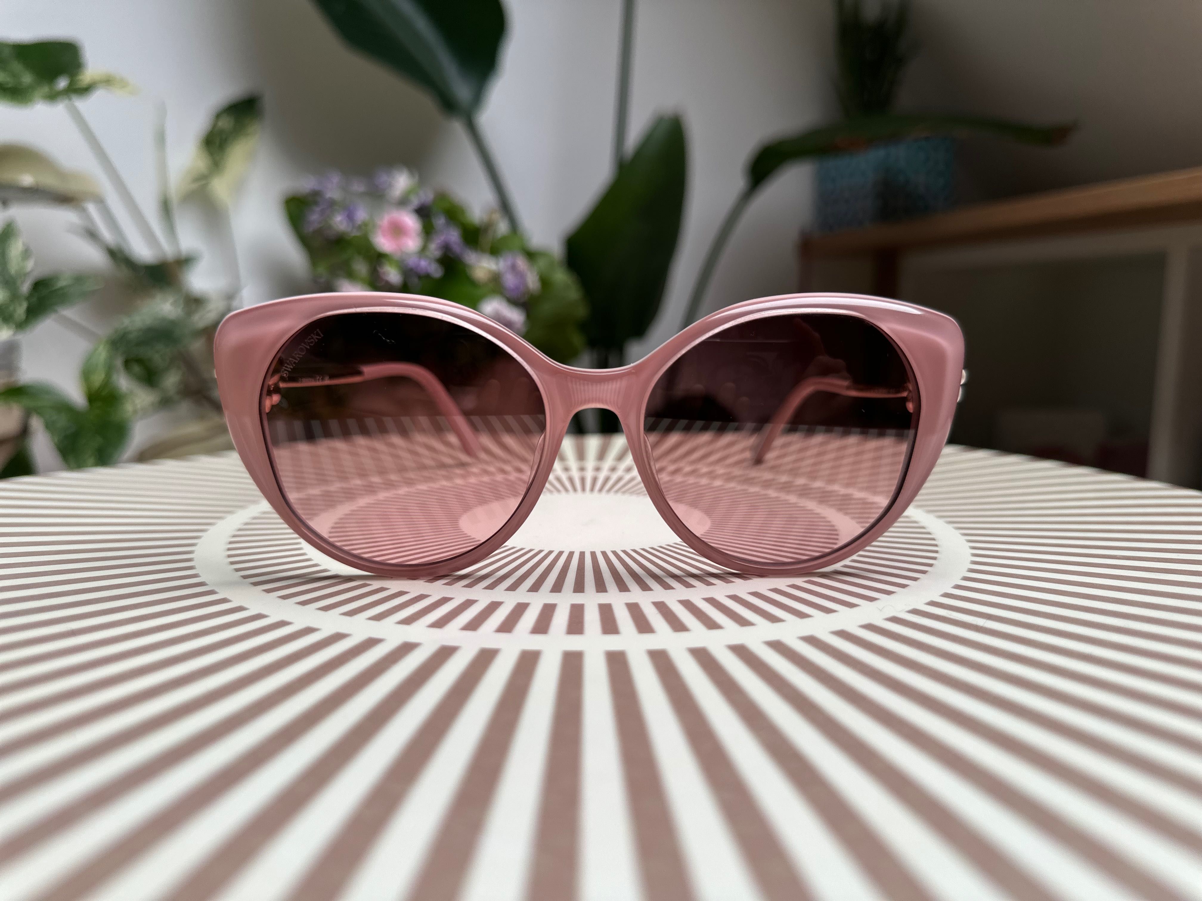 Swarovski- НОВИ дамски слънчеви очила