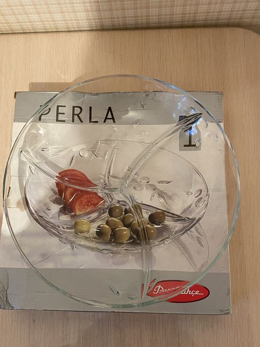 Тарелки, вазочки и др.Сушилка для посуды