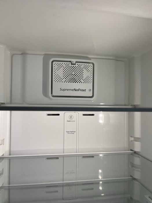 Combina frigorifica Whirlpool