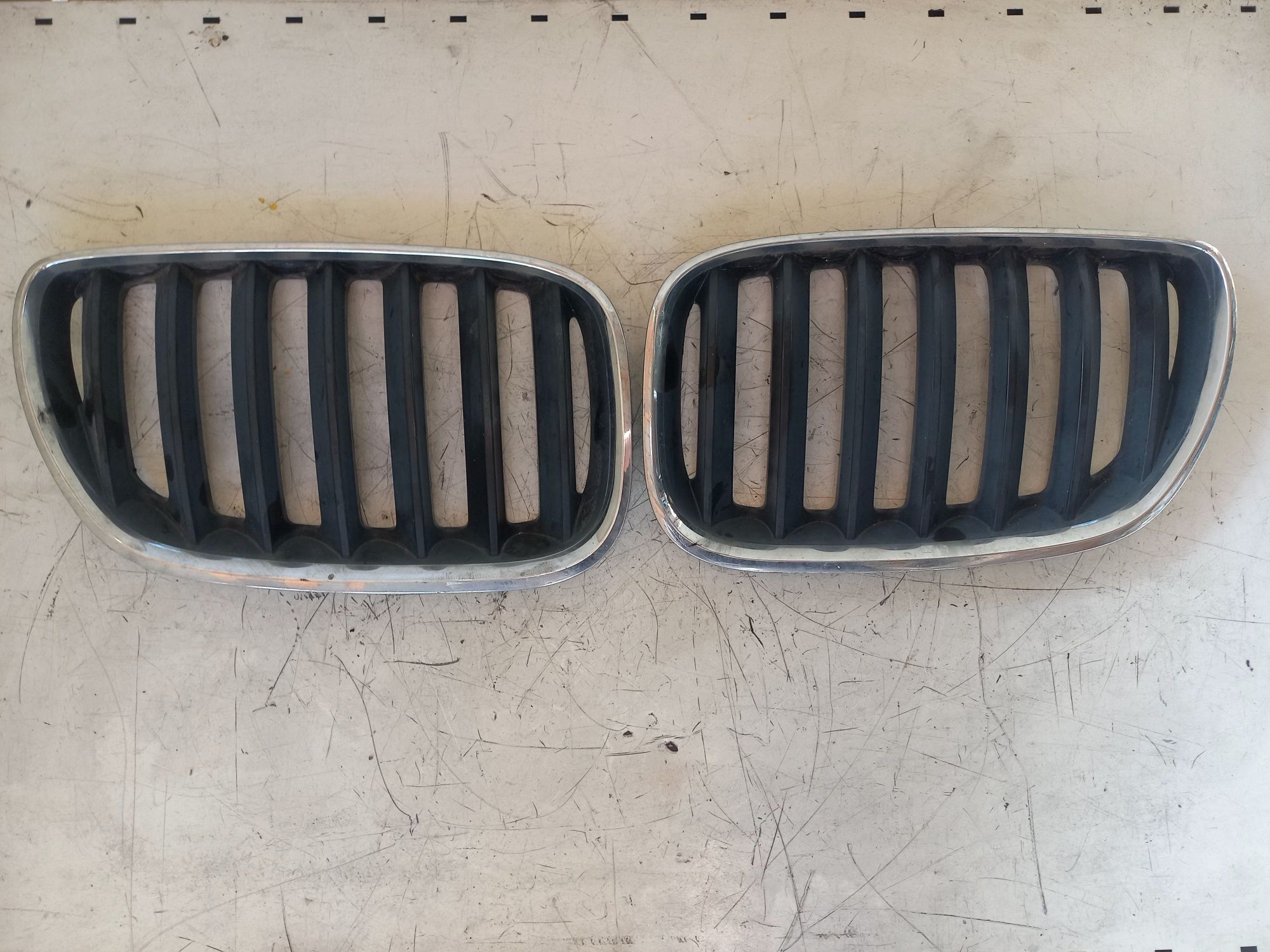 Решетки за преден капак BMW X5 E53