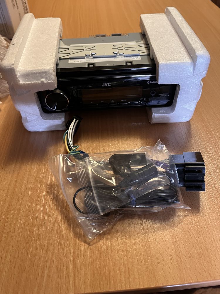 Cd jvc чисто ново не използвано с гаранция 2 години