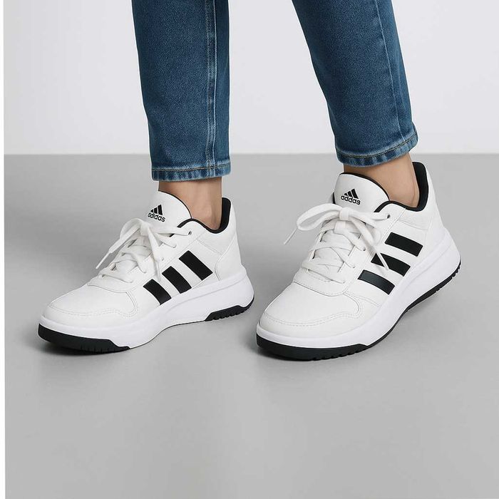 Кроссовки Adidas оригинал, новые, размер 40, женская обувь