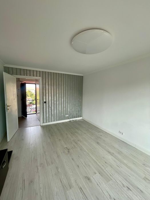 Vând apartament 2 camere  zona Parc Salca