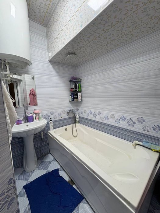 Сдаётся квартира 2хком.