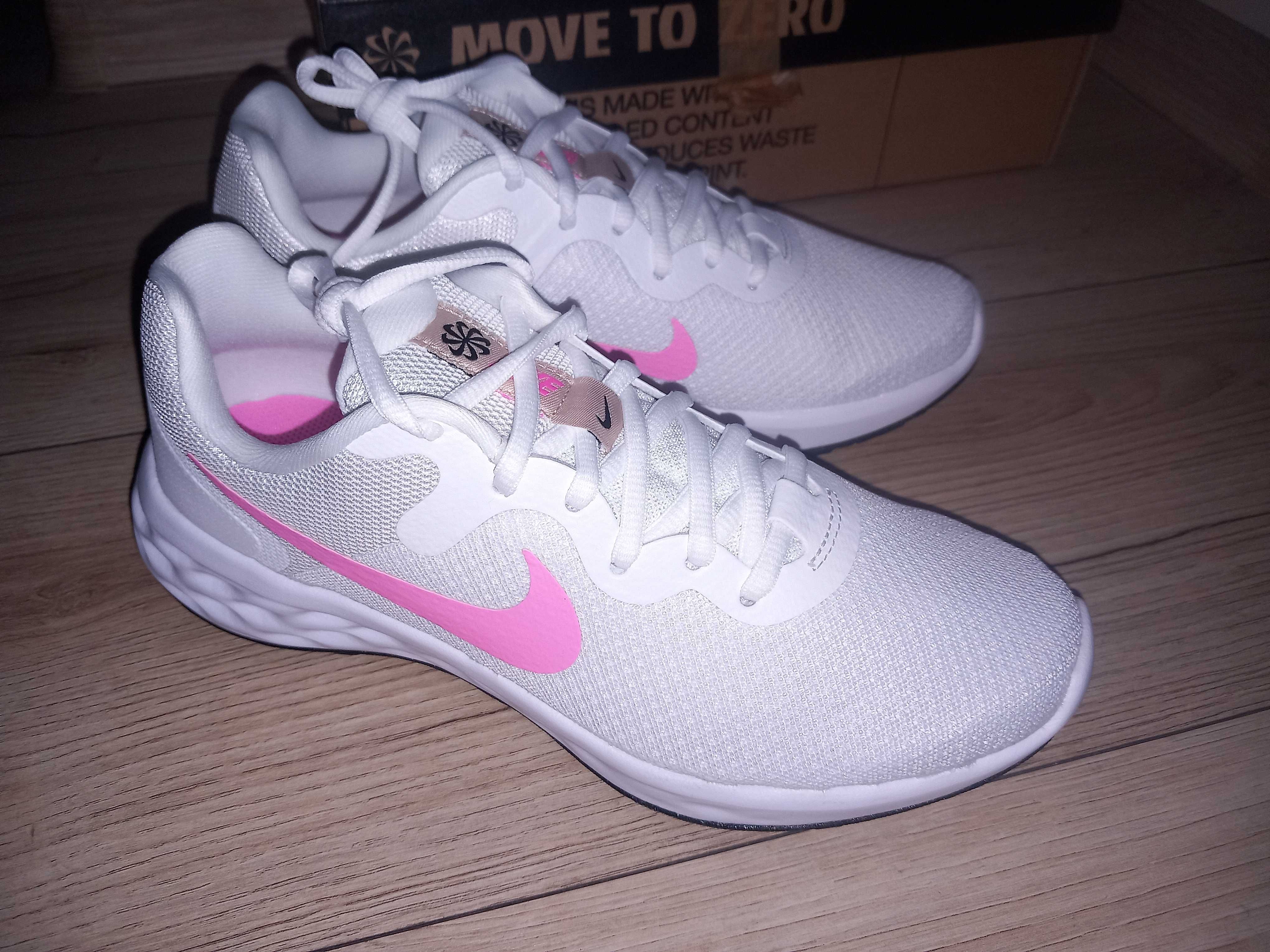 НОВИ! Nike Revolution 6 бяло/розово