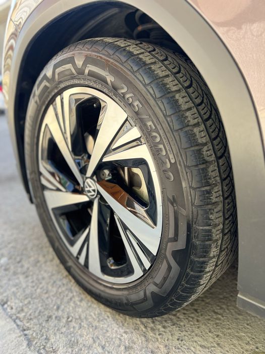 Volkswagen id6 crozz pro