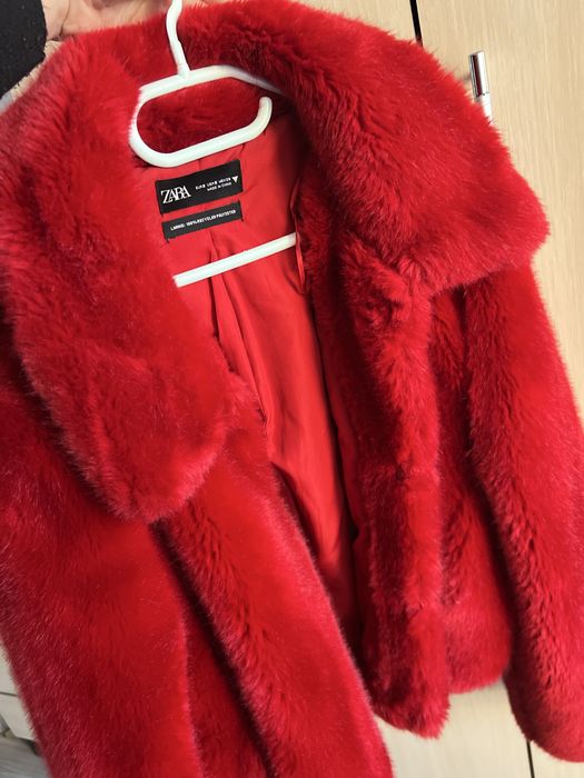 късо палто Zara.