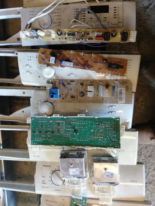 Vând placi electronice pentru mașinii de spălat rufe si frigidere