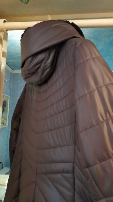 Пальто зимнее,  осеннее ниже колен