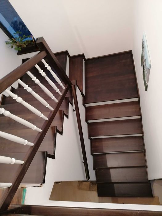 scari interioare din lemn masiv