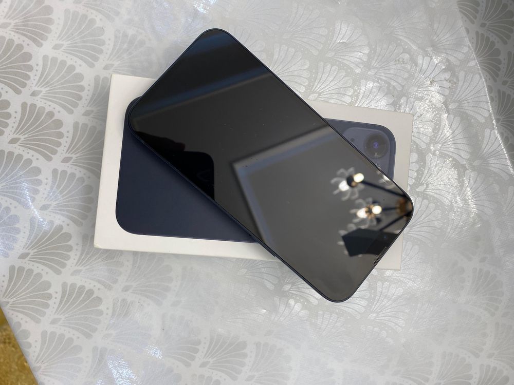 IPhone 13 черный
