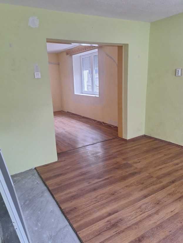 Продава се Етаж от къща в Асеновград - 100 кв.м за 1150 €/кв.м - Снимка #2