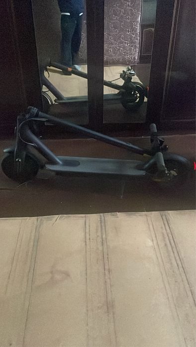Срочно продам электронный самокат