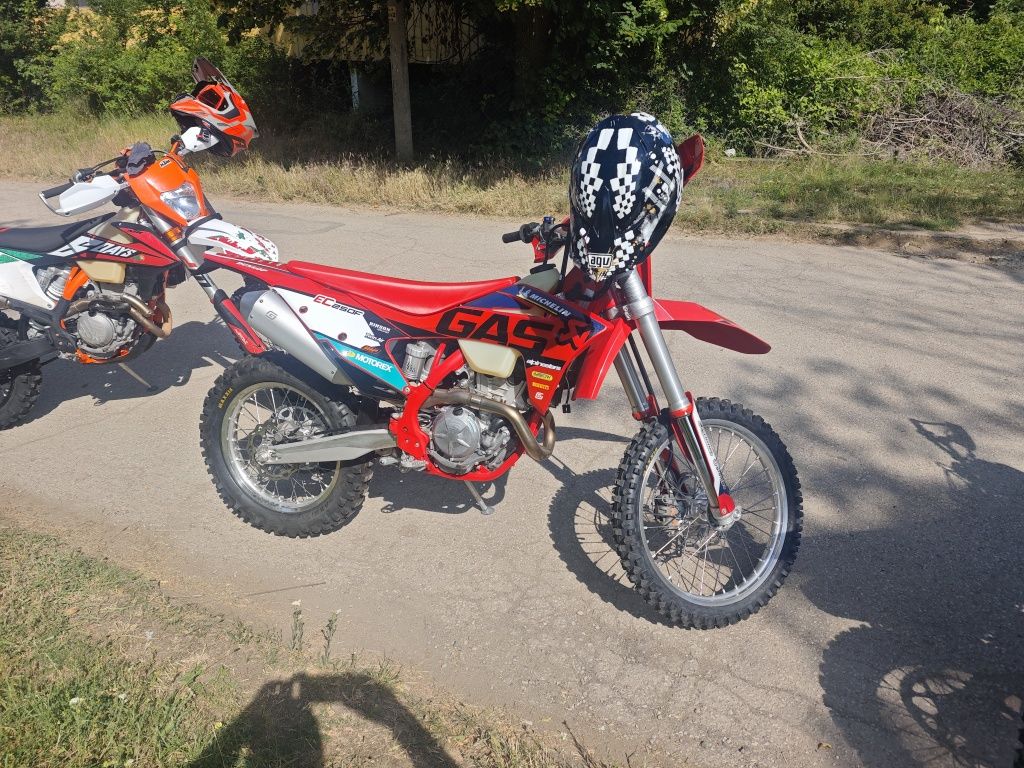 Продавам GASGAS EC 250F 2024 (KTM)