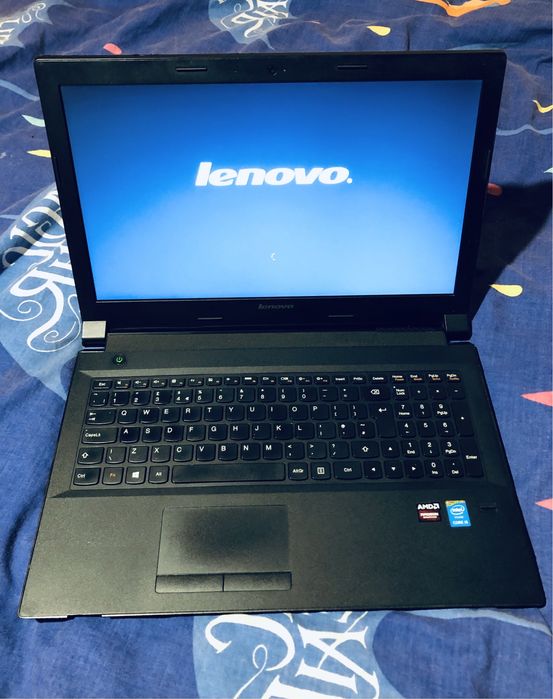 Vand Laptop Lenovo i5