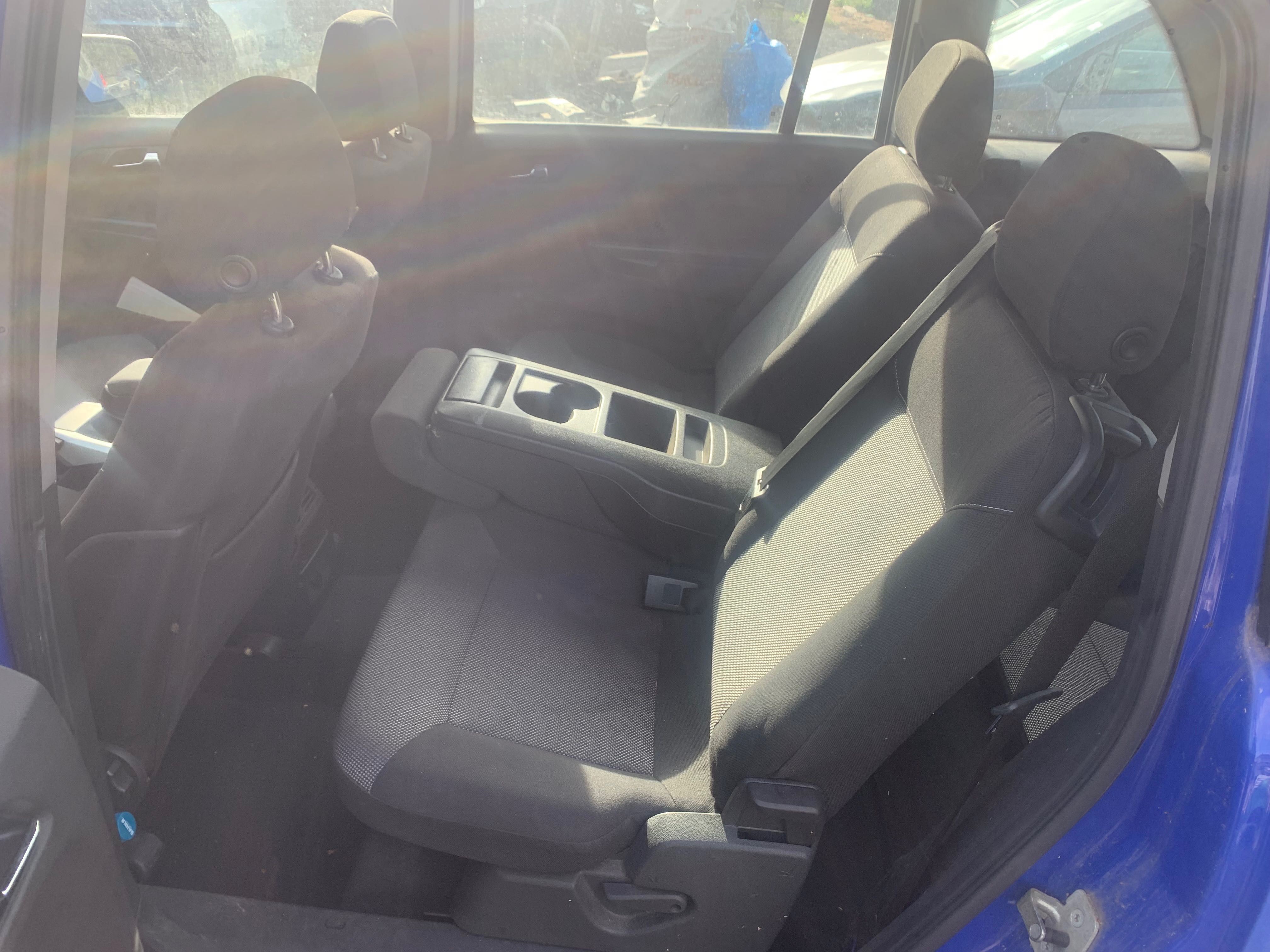 Opel Zafira 1.6t 2010г 6 скорости метан 150кс