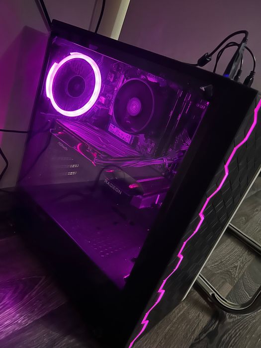 Продавам компютър + монитор 180hz