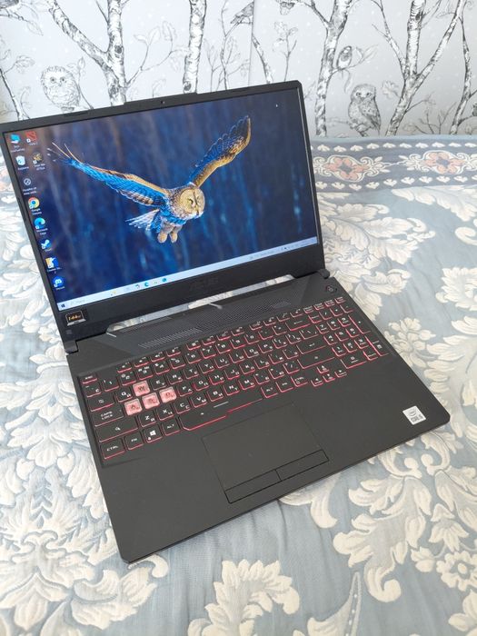Asus Tuf Gaming F15 игровой ноутбук в хорошем состоянии
