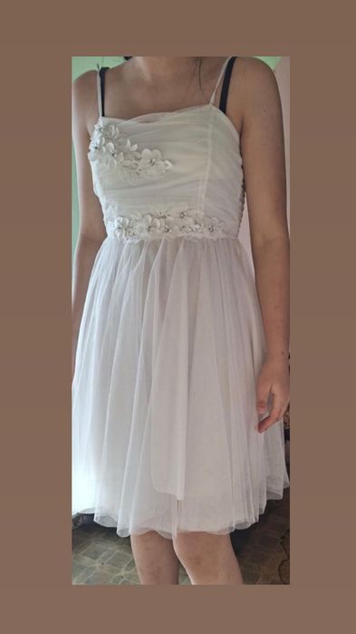 за цена на роклите пишете на лично или се обадете