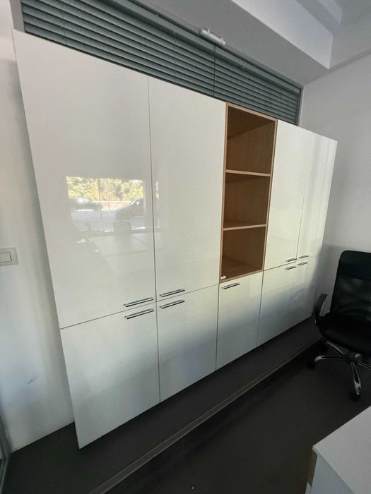 НОВО-Цялостно офис оборудване за 6 кабинета за 20 служителя