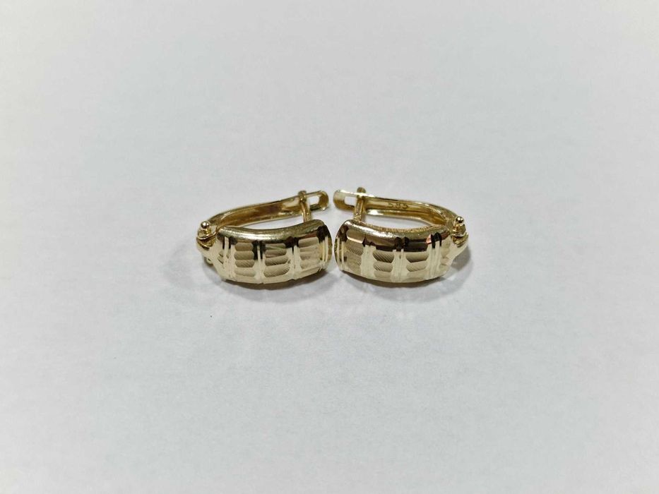 Дамски златни обеци 14К / 1,50 гр.