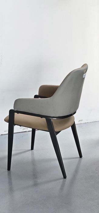 Scaune și fotolii moderne din stoc – Model 18 - livrare rapidă