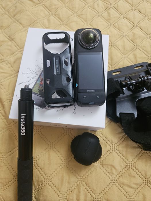 Insta 360 x4 impecabil / card 265gb