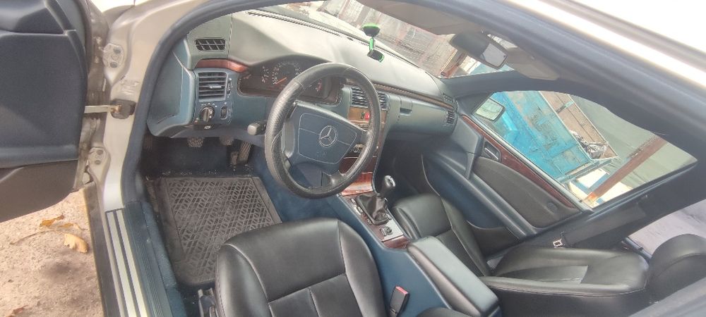 Mercedes e w210 2.5td