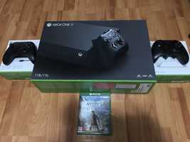 Xbox one x 4k 1tb 2 joystick + odyssey cutie