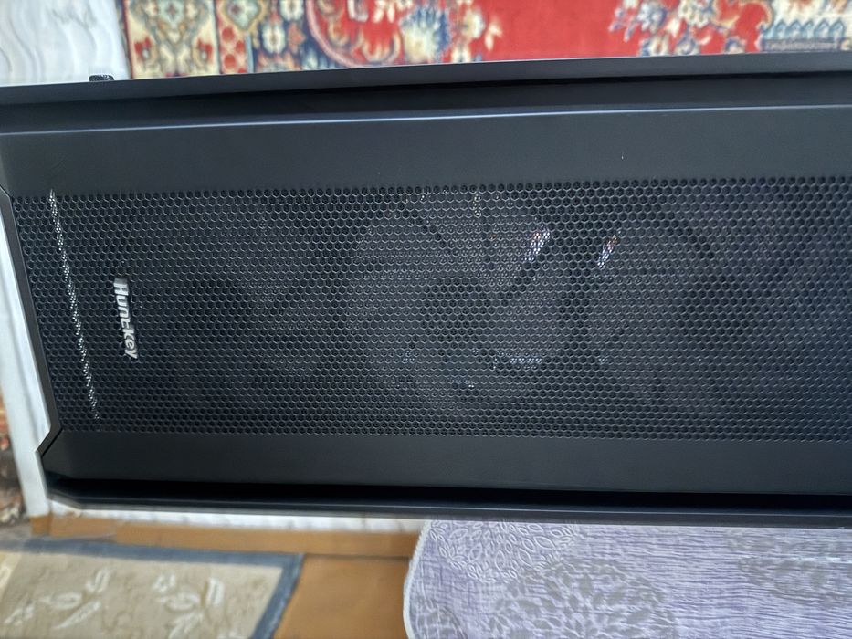 Продам корпус от пк новый HuntKey GX750A черный