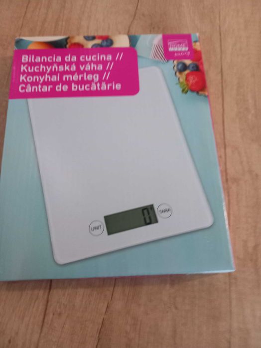 Cantar de bucatarie digital nou