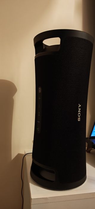 Vand boxa Sony Ult Field7 ca noua.