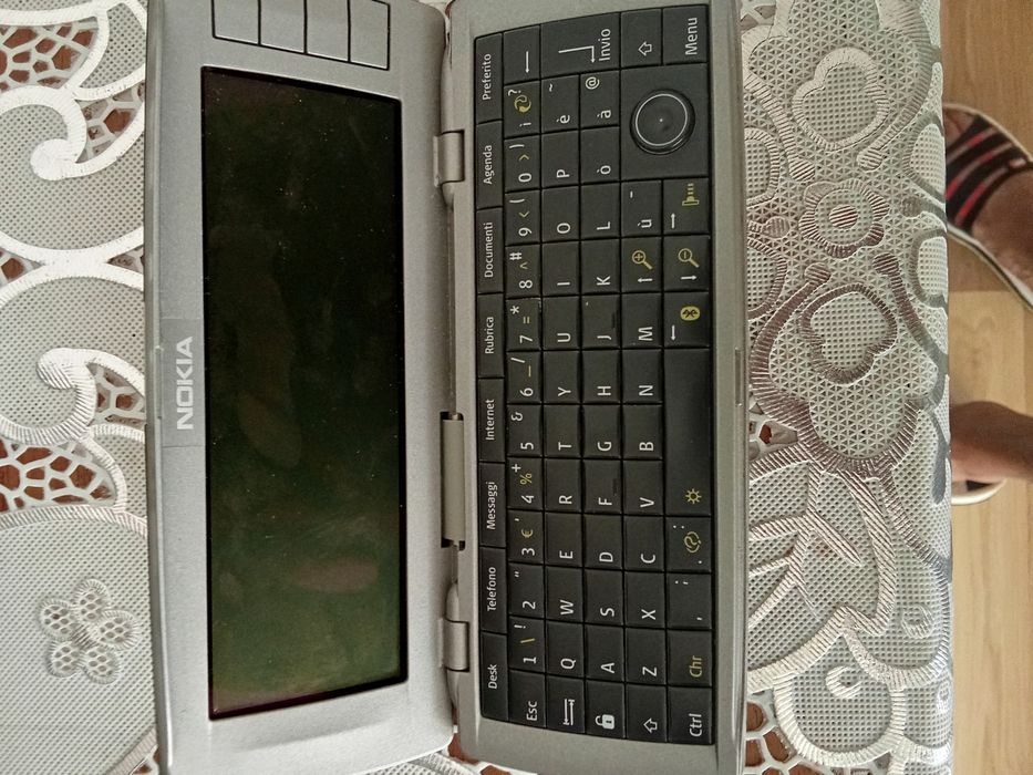 Nokia 9500 fără baterie